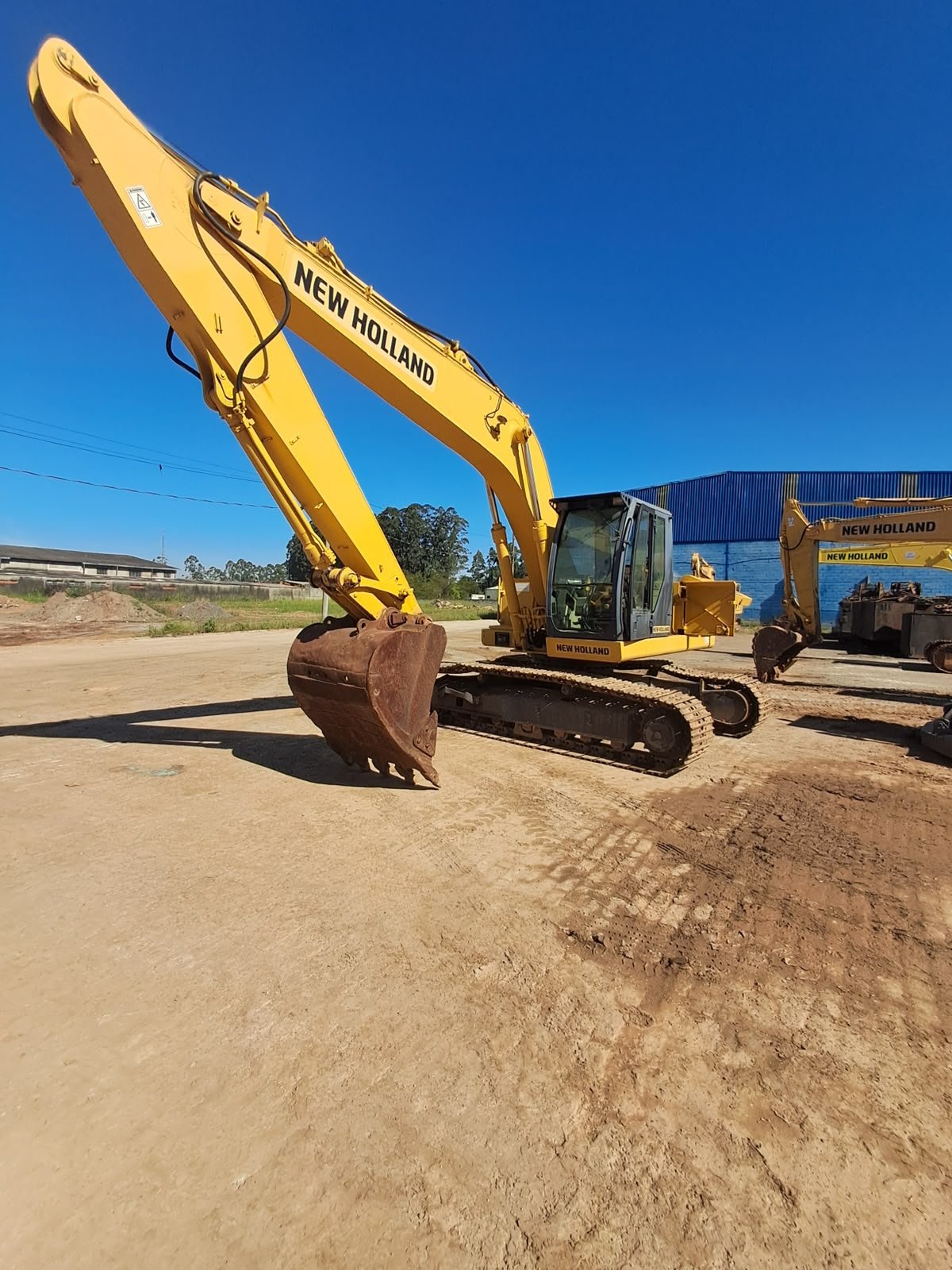 Escavadeira New Holland